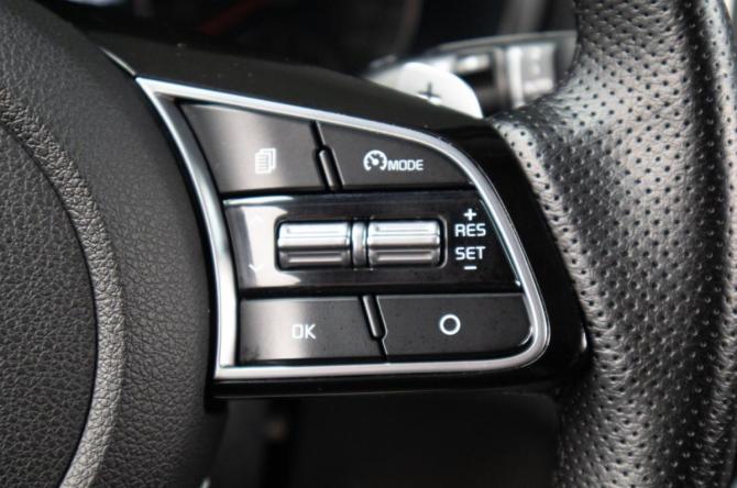 Kia Optima III Рестайлинг с пробегом 2019 года, цена 2 499 000 рублей, 144000 км, седан, Автокод Объявления