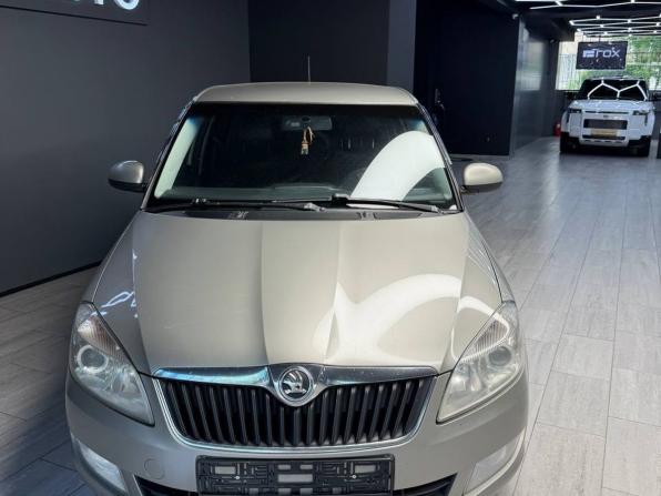 Skoda Fabia II Рестайлинг с пробегом 2013 года, цена 490 000 рублей, 208155 км, хэтчбек, Автокод Объявления