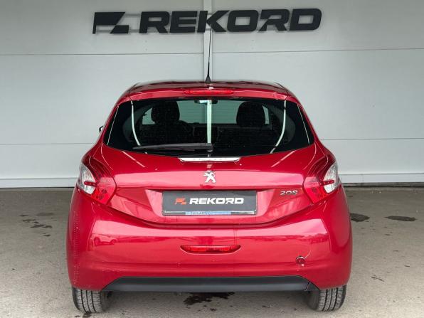 Peugeot 208 I с пробегом 2014 года, цена 670 000 рублей, 142140 км, хэтчбек, Автокод Объявления