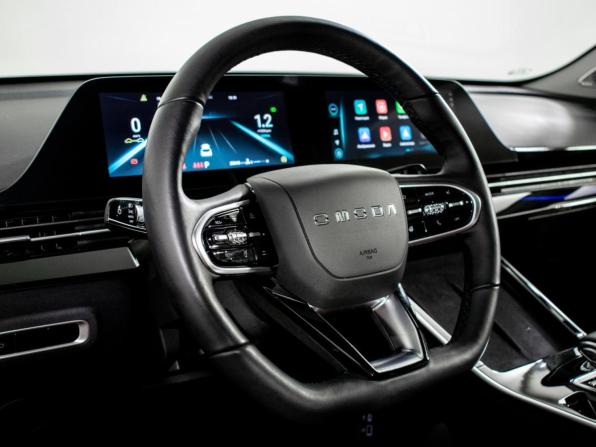 Omoda C5 I с пробегом 2023 года, цена 1 900 000 рублей, 25240 км, внедорожник, Автокод Объявления