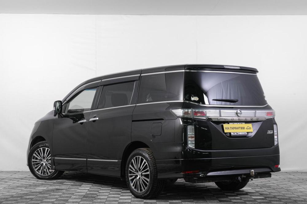Nissan Elgrand III (E52) Рестайлинг Кемерово  - изображение 5