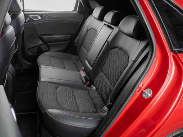 Kia Ceed III с пробегом 2018 года, цена 1 749 000 рублей, 87625 км, хэтчбек, Автокод Объявления
