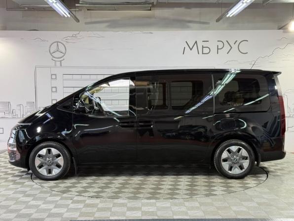 Hyundai Staria I с пробегом 2022 года, цена 3 999 000 рублей, 78000 км, минивэн, Автокод Объявления