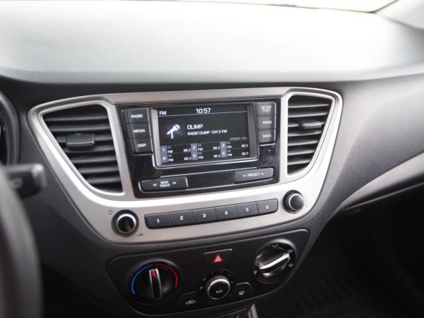 Hyundai Solaris II с пробегом 2019 года, цена 1 210 000 рублей, 88015 км, седан, Автокод Объявления