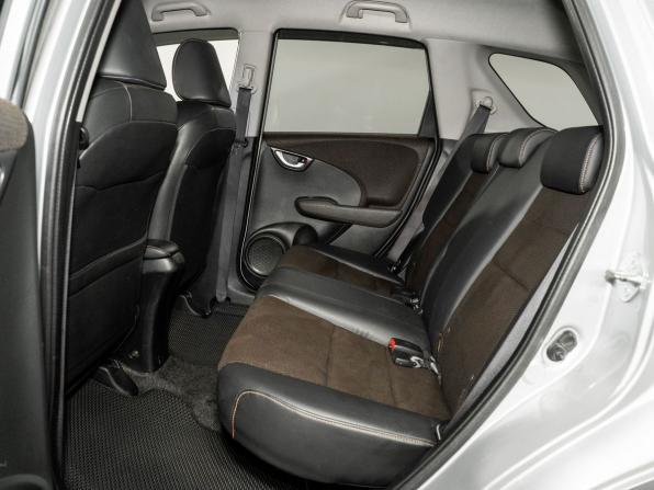 Honda Fit Shuttle I с пробегом 2012 года, цена 930 500 рублей, 130577 км, универсал, Автокод Объявления