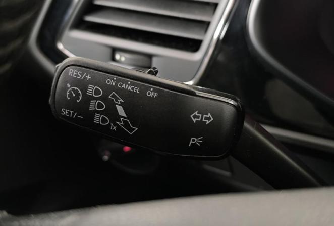 SEAT Leon III с пробегом 2014 года, цена 1 040 000 рублей, 194251 км, хэтчбек, Автокод Объявления