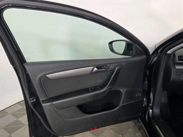 Volkswagen Passat B7 с пробегом 2012 года, цена 1 349 000 рублей, 54000 км, седан, Автокод Объявления