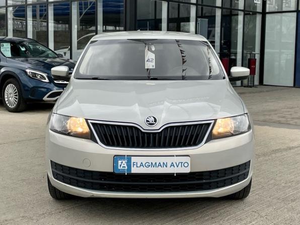 Skoda Rapid I с пробегом 2015 года, цена 1 050 000 рублей, 191000 км, лифтбек, Автокод Объявления