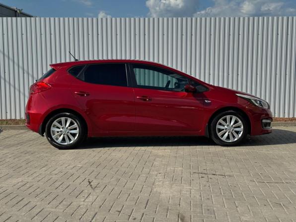 Kia Ceed II Рестайлинг с пробегом 2015 года, цена 1 100 000 рублей, 160000 км, хэтчбек, Автокод Объявления