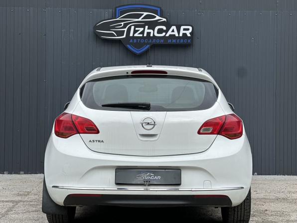 Opel Astra J Рестайлинг с пробегом 2013 года, цена 749 000 рублей, 189300 км, хэтчбек, Автокод Объявления