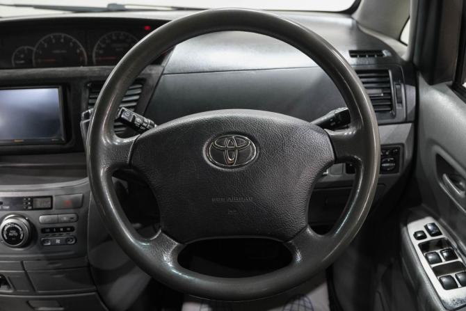Toyota Voxy I (R60) с пробегом 2006 года, цена 1 149 000 рублей, 282000 км, компактвэн, Автокод Объявления