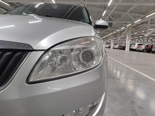 Skoda Fabia II Рестайлинг с пробегом 2011 года, цена 590 000 рублей, 186240 км, хэтчбек, Автокод Объявления