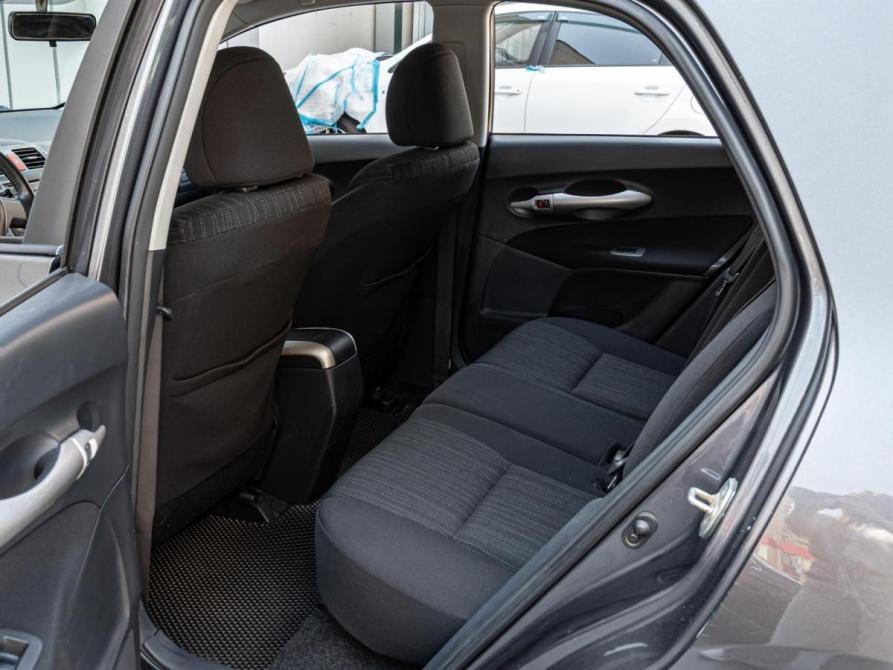 Toyota Auris I Краснодар  - изображение 11