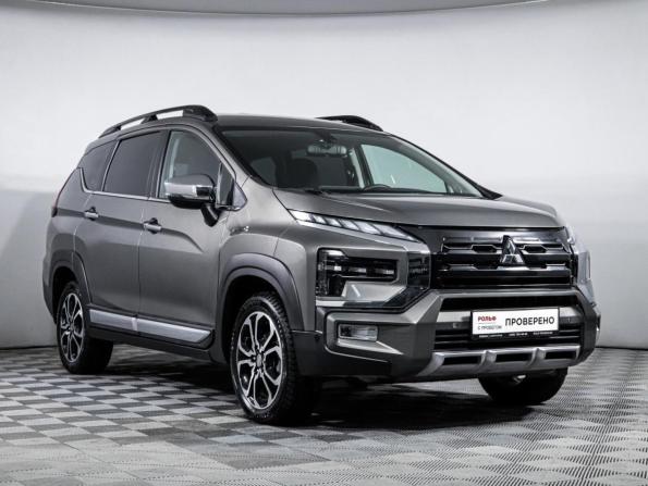 Mitsubishi Xpander I Рестайлинг с пробегом 2023 года, цена 2 850 000 рублей, 25600 км, внедорожник, Автокод Объявления