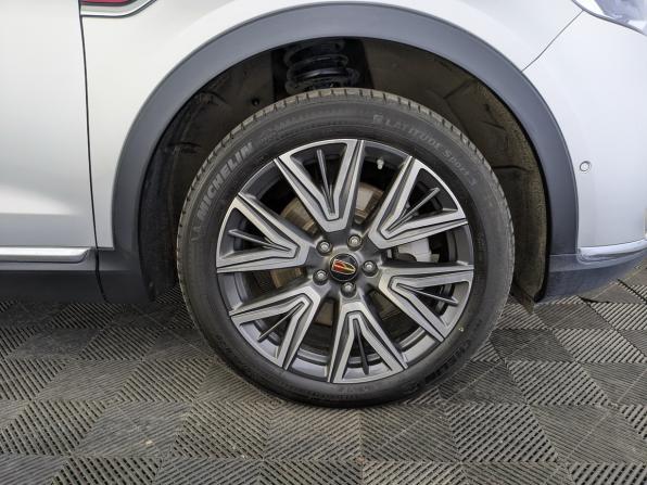 Hongqi HS5 I с пробегом 2023 года, цена 2 525 000 рублей, 53254 км, внедорожник, Автокод Объявления