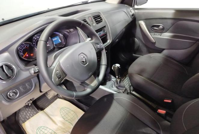 Renault Sandero II с пробегом 2016 года, цена 1 317 000 рублей, 52492 км, хэтчбек, Автокод Объявления