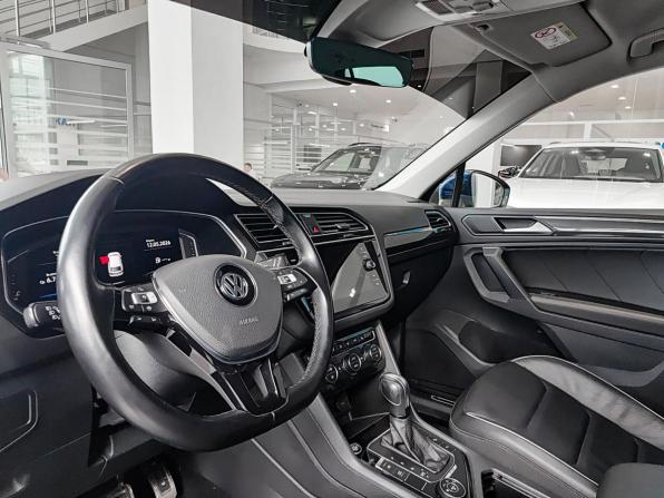 Volkswagen Tiguan II с пробегом 2020 года, цена 3 130 000 рублей, 131823 км, внедорожник, Автокод Объявления