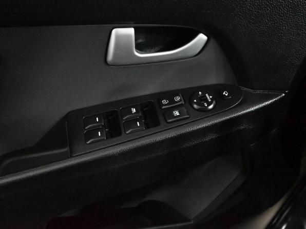 Kia Sportage III Рестайлинг с пробегом 2015 года, цена 1 600 000 рублей, 183771 км, внедорожник, Автокод Объявления