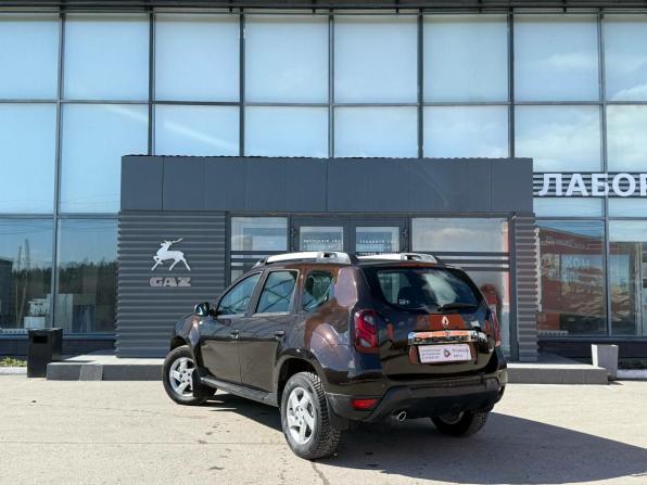 Renault Duster I Рестайлинг с пробегом 2016 года, цена 900 000 рублей, 223540 км, внедорожник, Автокод Объявления