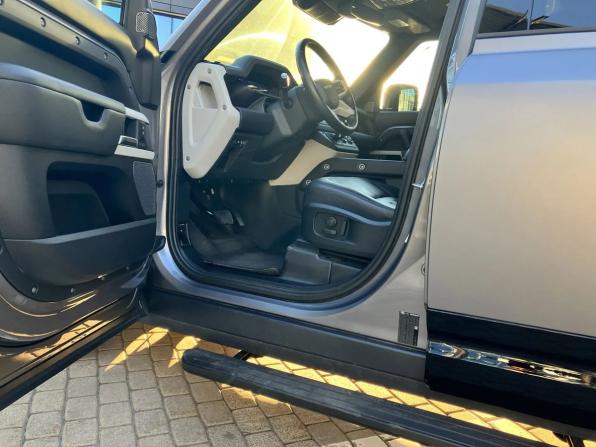 Land Rover Defender II с пробегом 2021 года, цена 8 500 000 рублей, 63500 км, внедорожник, Автокод Объявления
