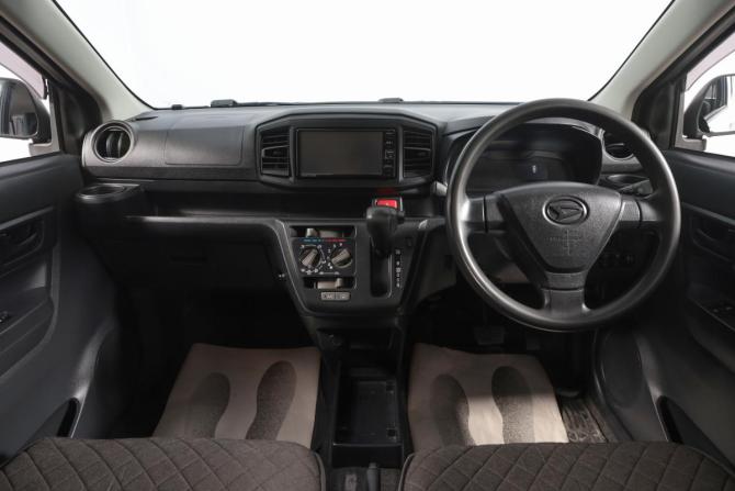 Daihatsu Mira e:S II с пробегом 2020 года, цена 659 000 рублей, 142416 км, хэтчбек, Автокод Объявления