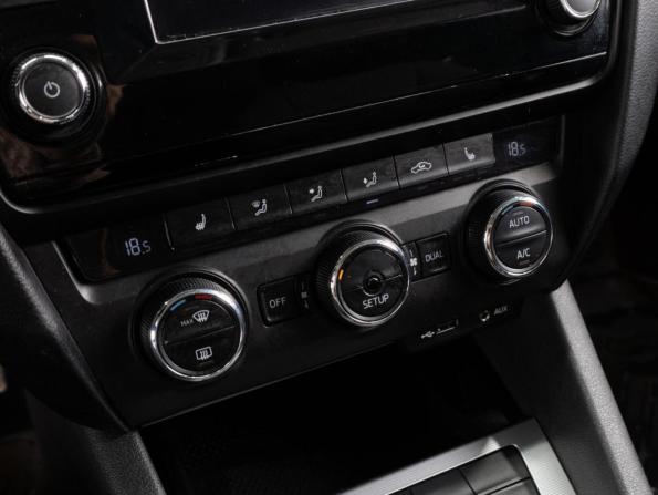 Skoda Octavia III (A7) с пробегом 2014 года, цена 1 109 000 рублей, 299768 км, лифтбек, Автокод Объявления