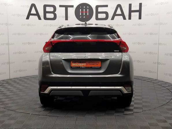 Mitsubishi Eclipse Cross I с пробегом 2018 года, цена 2 049 000 рублей, 76814 км, внедорожник, Автокод Объявления