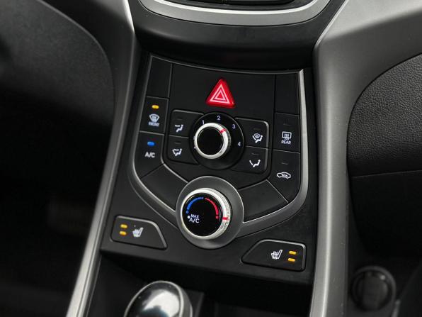 Hyundai Elantra V (MD) Рестайлинг с пробегом 2014 года, цена 1 329 000 рублей, 95164 км, седан, Автокод Объявления