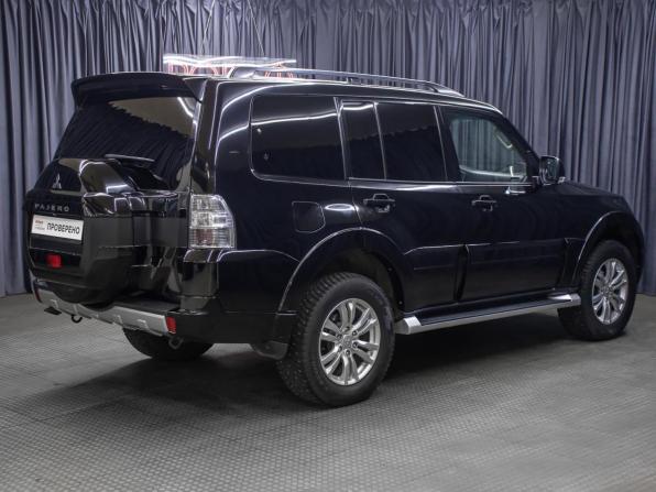 Mitsubishi Pajero IV Рестайлинг 2 с пробегом 2018 года, цена 2 990 000 рублей, 147712 км, внедорожник, Автокод Объявления