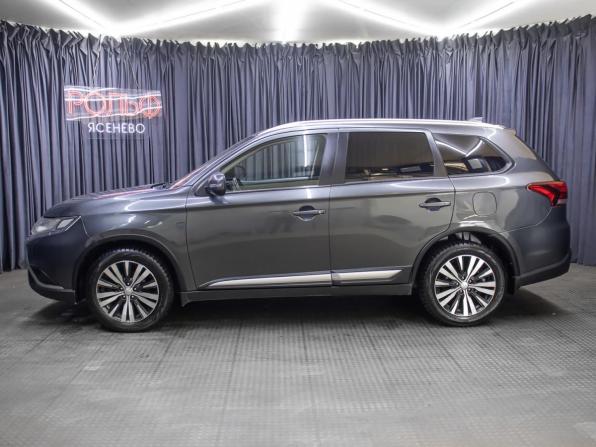 Mitsubishi Outlander III Рестайлинг 2 с пробегом 2018 года, цена 1 598 000 рублей, 160856 км, внедорожник, Автокод Объявления