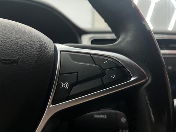 Renault Arkana I с пробегом 2021 года, цена 1 685 000 рублей, 137060 км, внедорожник, Автокод Объявления