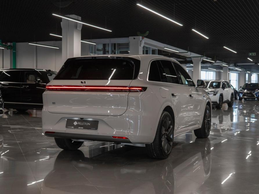 Li Auto (Lixiang) L6 Москва  - изображение 5