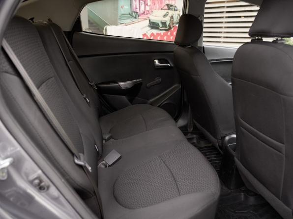 Kia Rio III Рестайлинг с пробегом 2016 года, цена 827 000 рублей, 167091 км, седан, Автокод Объявления