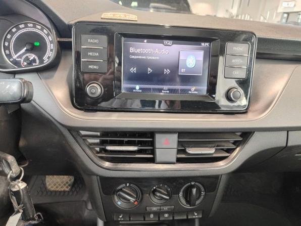 Skoda Rapid II с пробегом 2022 года, цена 1 479 000 рублей, 97737 км, лифтбек, Автокод Объявления