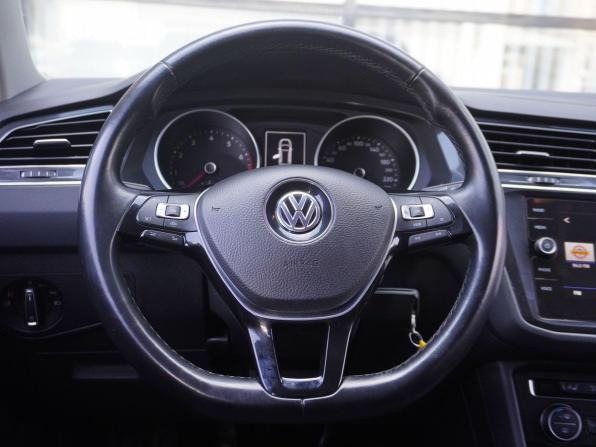 Volkswagen Tiguan II с пробегом 2019 года, цена 2 285 000 рублей, 133770 км, внедорожник, Автокод Объявления
