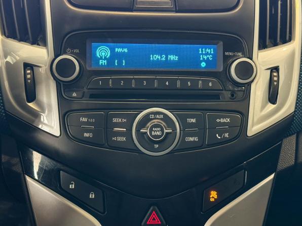 Chevrolet Cruze I Рестайлинг с пробегом 2012 года, цена 690 000 рублей, 269553 км, хэтчбек, Автокод Объявления