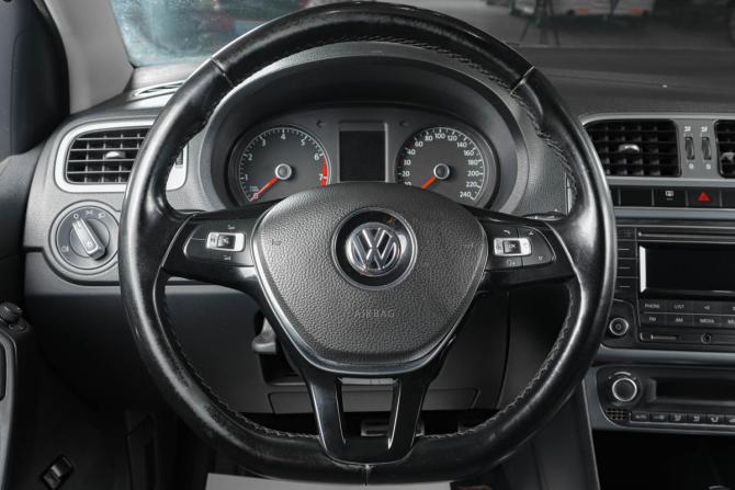 Volkswagen Polo V Рестайлинг с пробегом 2016 года, цена 1 229 000 рублей, 168200 км, седан, Автокод Объявления