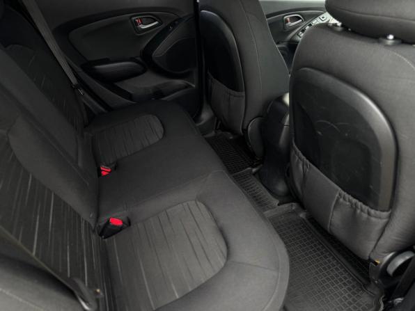 Hyundai ix35 I Рестайлинг с пробегом 2015 года, цена 970 000 рублей, 199000 км, внедорожник, Автокод Объявления