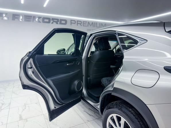 Lexus NX I с пробегом 2015 года, цена 2 300 000 рублей, 219967 км, внедорожник, Автокод Объявления