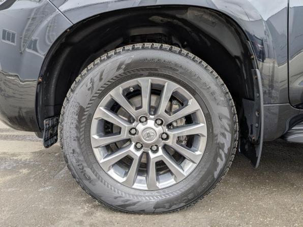 Toyota Land Cruiser Prado 150 Series Рестайлинг 3 с пробегом 2021 года, цена 6 570 000 рублей, 84301 км, внедорожник, Автокод Объявления