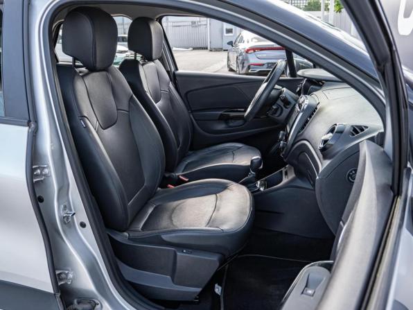 Renault Kaptur I с пробегом 2016 года, цена 1 474 000 рублей, 49839 км, внедорожник, Автокод Объявления