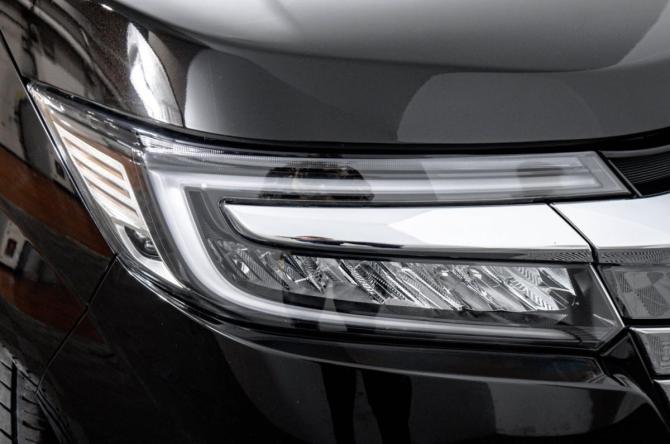 Honda Stepwgn V Рестайлинг с пробегом 2017 года, цена 2 079 000 рублей, 117000 км, минивэн, Автокод Объявления