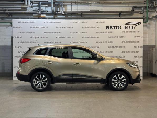 Renault Kadjar I с пробегом 2018 года, цена 1 199 000 рублей, 246000 км, внедорожник, Автокод Объявления
