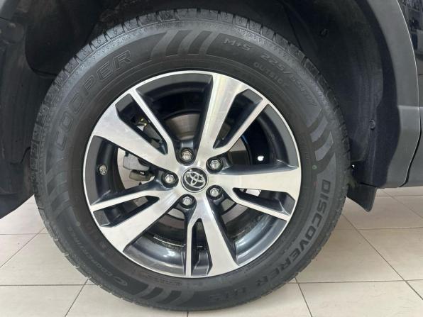 Toyota RAV4 IV (XA40) Рестайлинг с пробегом 2017 года, цена 2 190 000 рублей, 131266 км, внедорожник, Автокод Объявления
