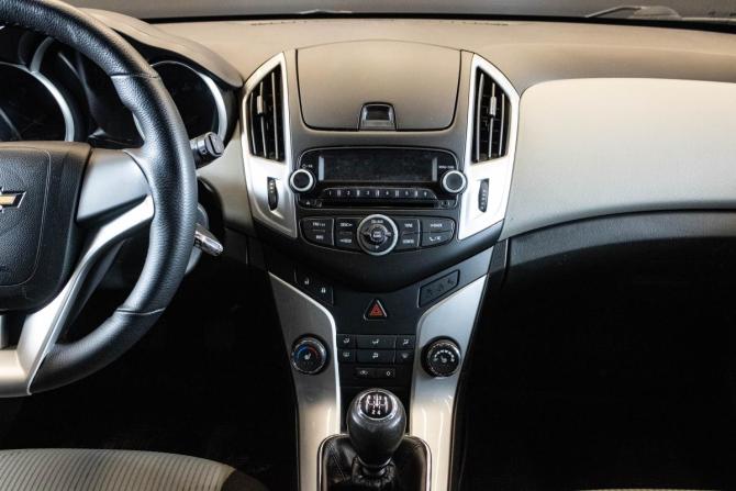 Chevrolet Cruze I Рестайлинг с пробегом 2013 года, цена 779 000 рублей, 153734 км, хэтчбек, Автокод Объявления