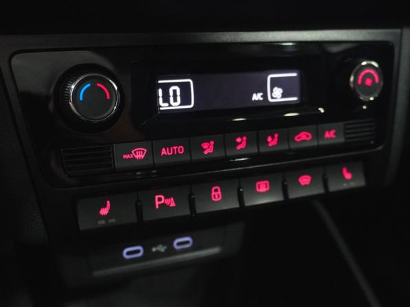 Volkswagen Polo VI с пробегом 2021 года, цена 1 735 000 рублей, 71133 км, лифтбек, Автокод Объявления