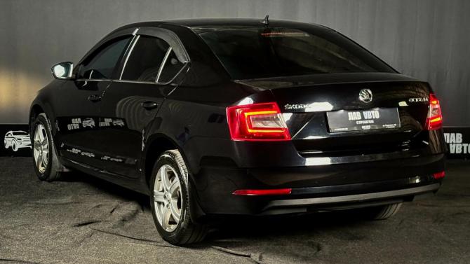 Skoda Octavia III (A7) Рестайлинг с пробегом 2017 года, цена 1 400 000 рублей, 175181 км, лифтбек, Автокод Объявления
