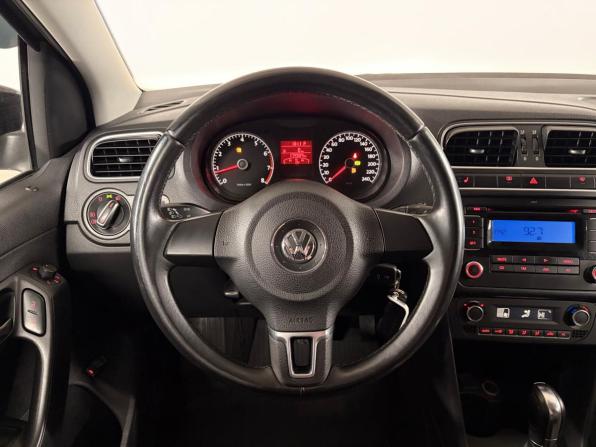 Volkswagen Polo V с пробегом 2012 года, цена 720 000 рублей, 174904 км, седан, Автокод Объявления