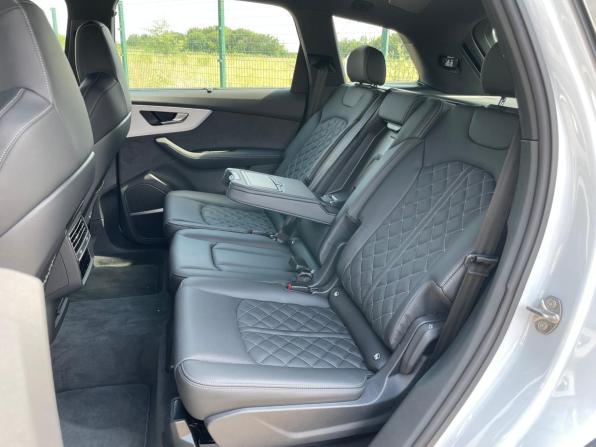 Audi Q7 II (4M) Рестайлинг 2 с пробегом 2025 года, цена 12 790 000 рублей, 10 км, внедорожник, Автокод Объявления