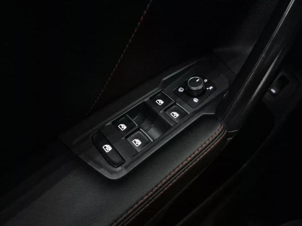 Volkswagen Tiguan II с пробегом 2018 года, цена 3 200 000 рублей, 77405 км, внедорожник, Автокод Объявления